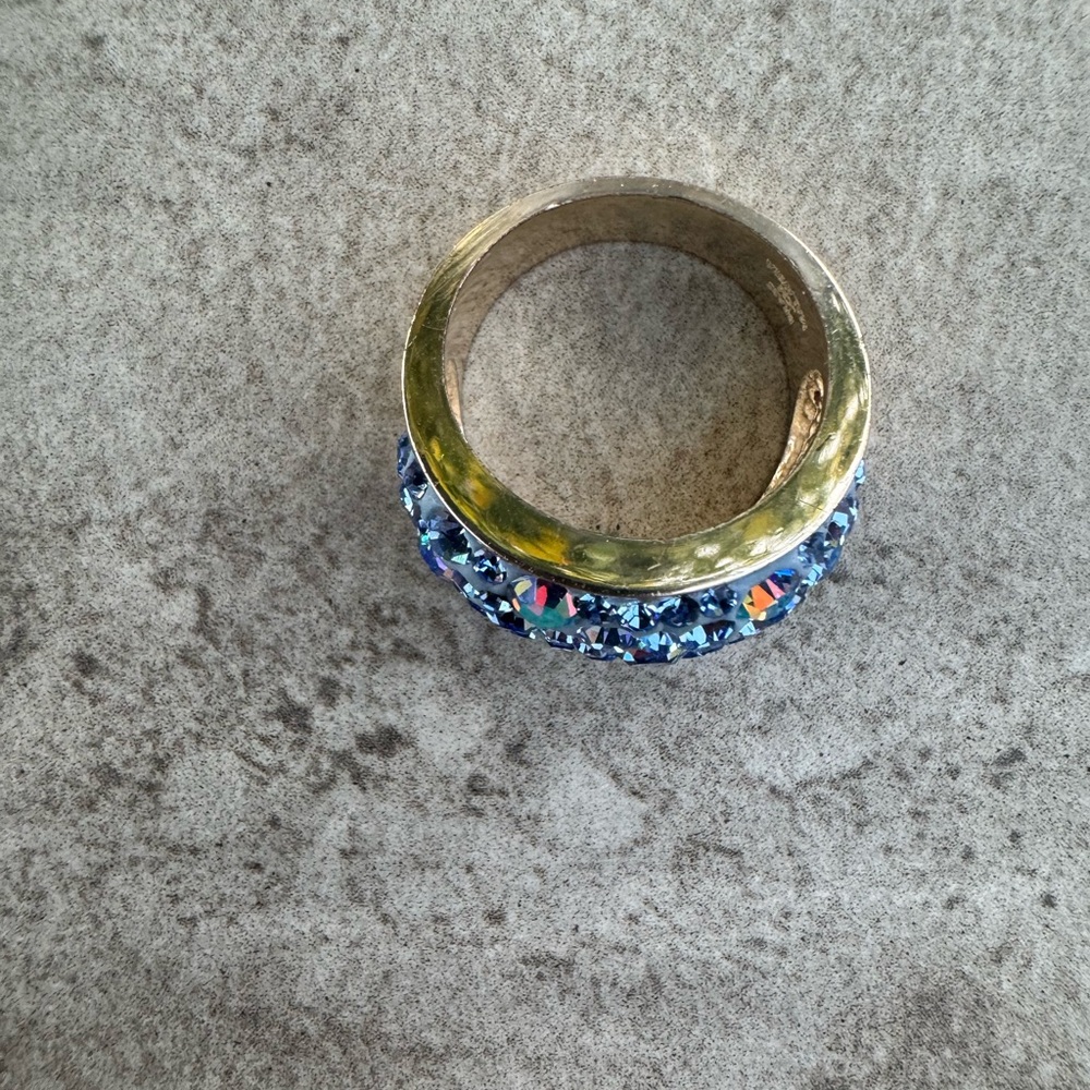 JCM Brass Ring w/Malaysian Crystals - Picture 5 of 6